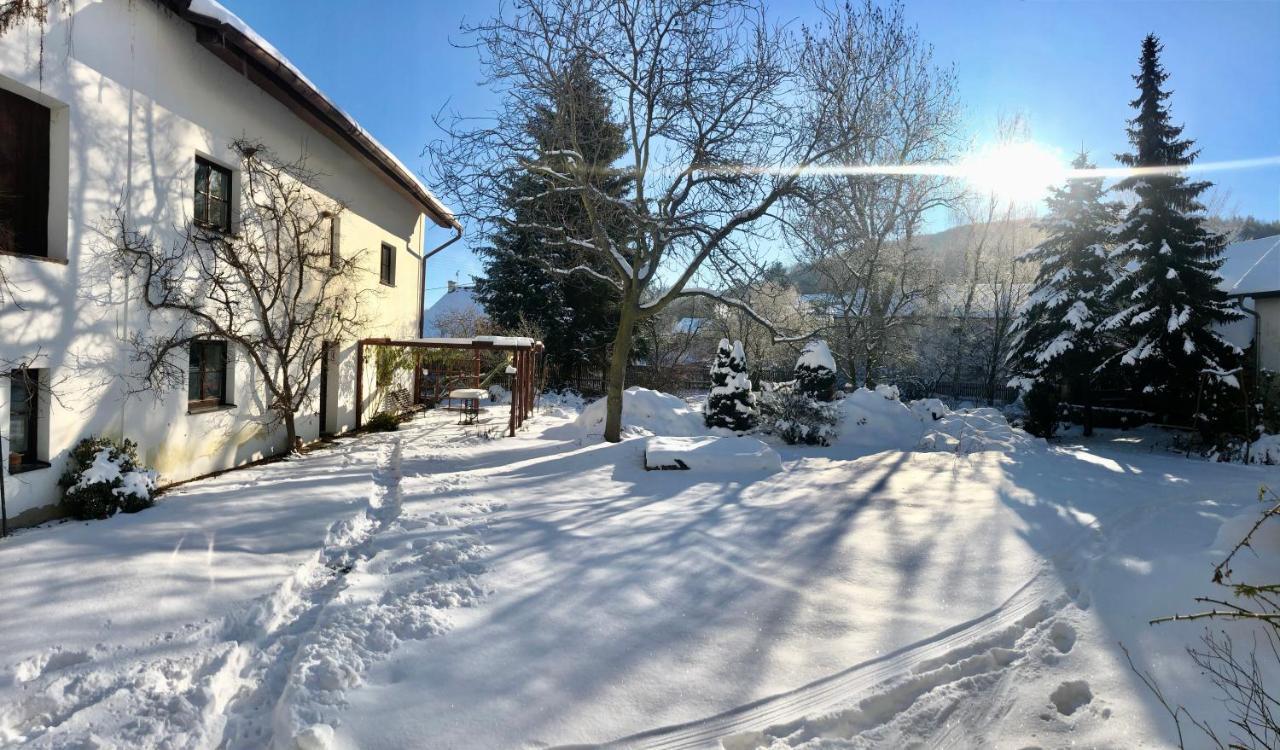 Pokoje V Chalupe Pod Milesovkou Velemin Dış mekan fotoğraf